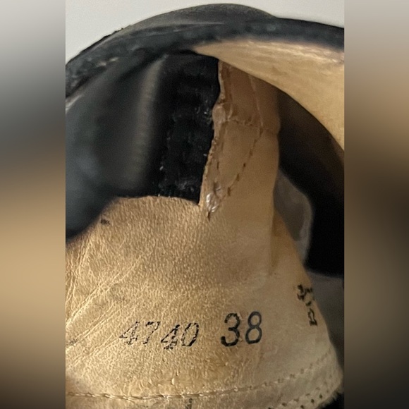 Gorgeous FREE LANCE Paris Chelsea boots size 8 - retail $1299 as new - Picture 15 of 16